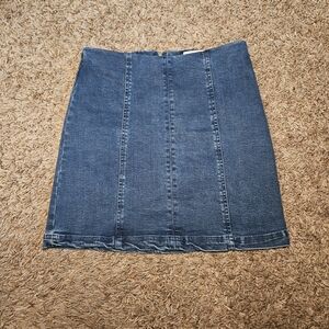 Newbury Kustom Denim Blue Mini Skirt Straight Back Zip Closure Womens Size S